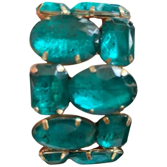 Emerald colored stretch bracelet - Picture 4 of 5